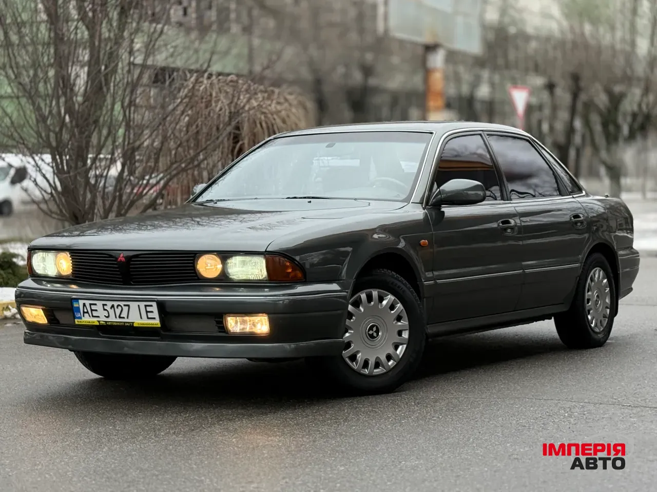 Mitsubishi Sigma - фото 1