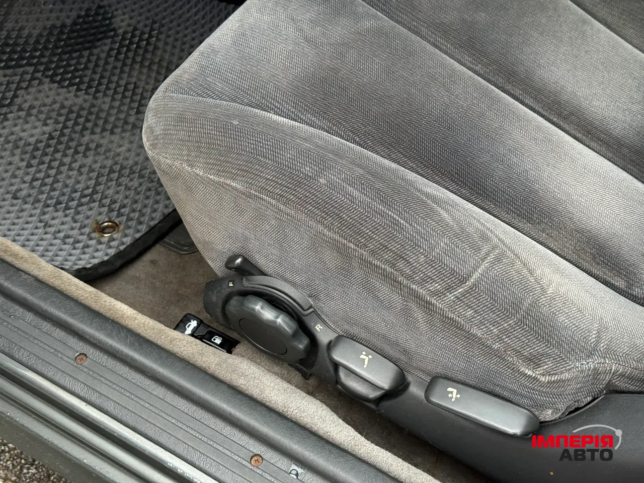 Mitsubishi Sigma - фото 40