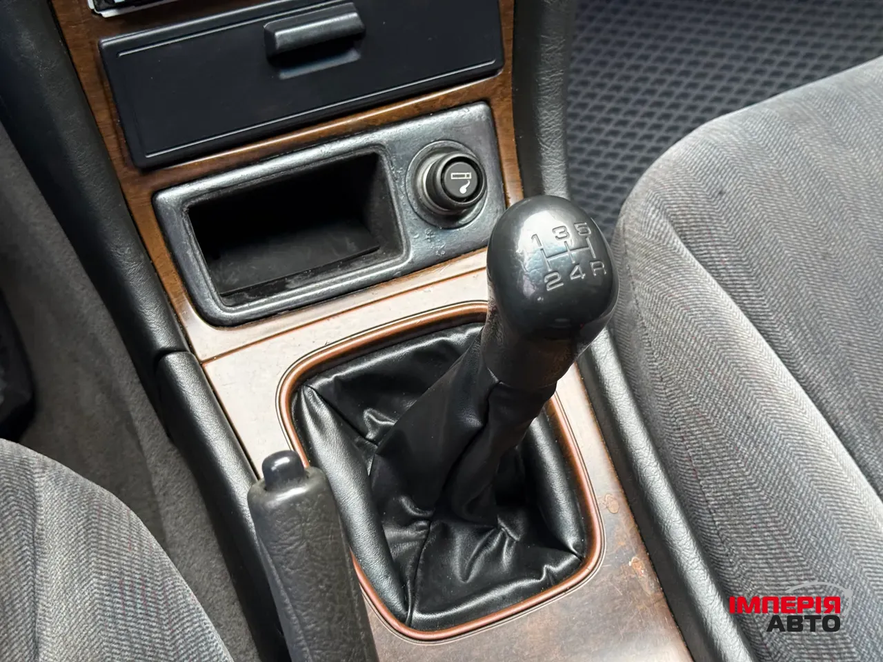 Mitsubishi Sigma - фото 48