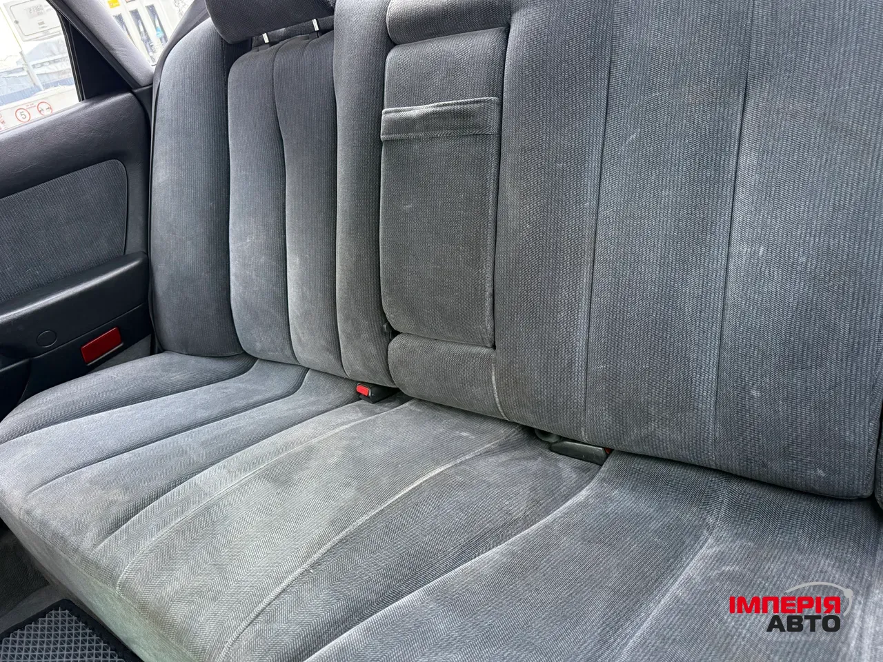 Mitsubishi Sigma - фото 14