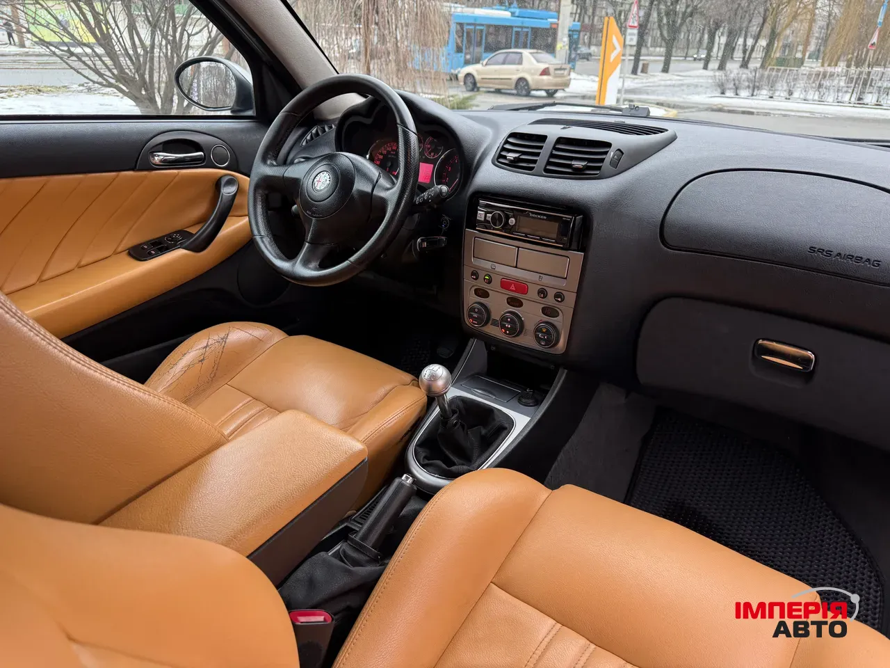 Alfa Romeo 147 - фото 14