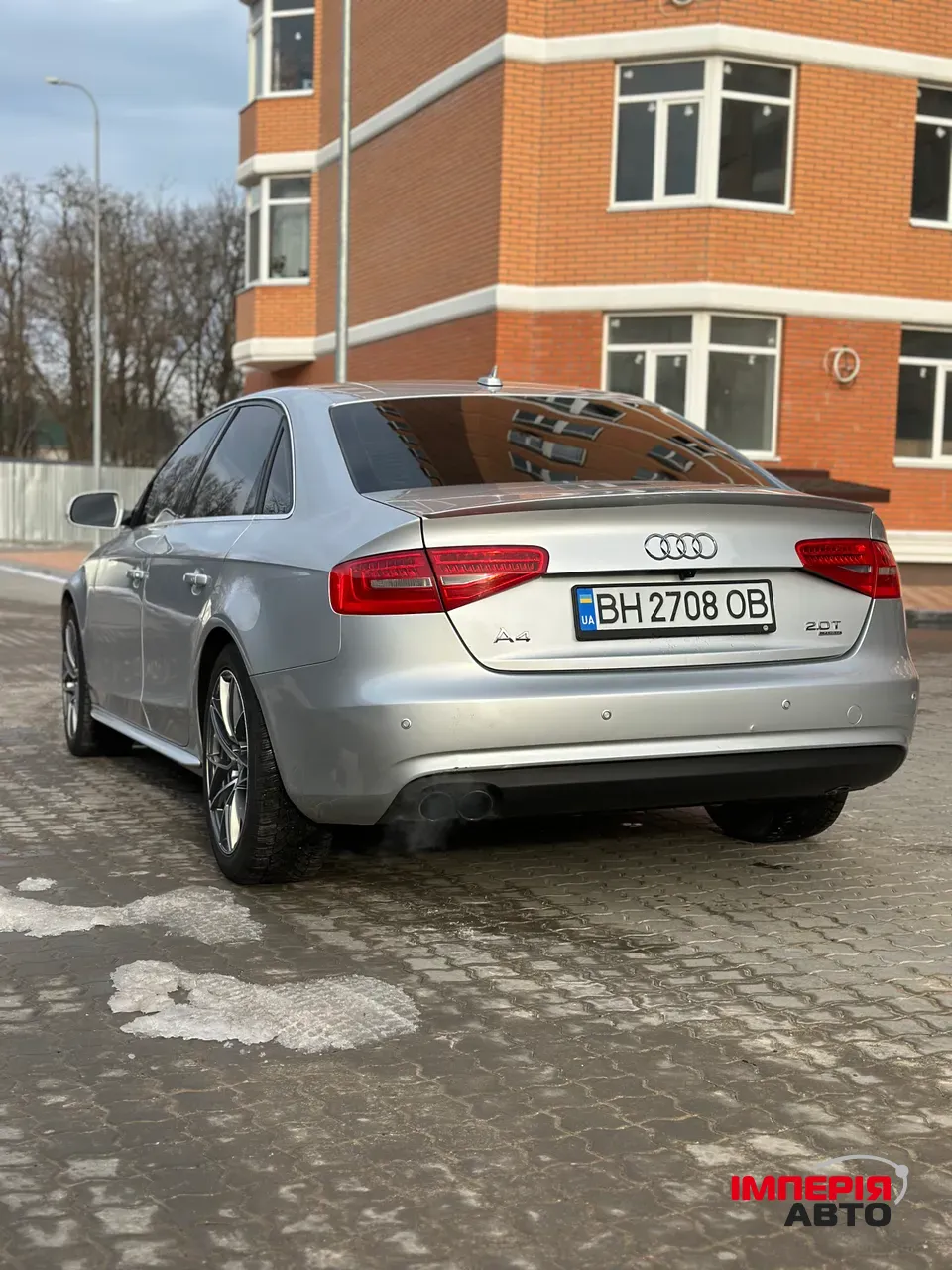 Audi A4 - фото 8