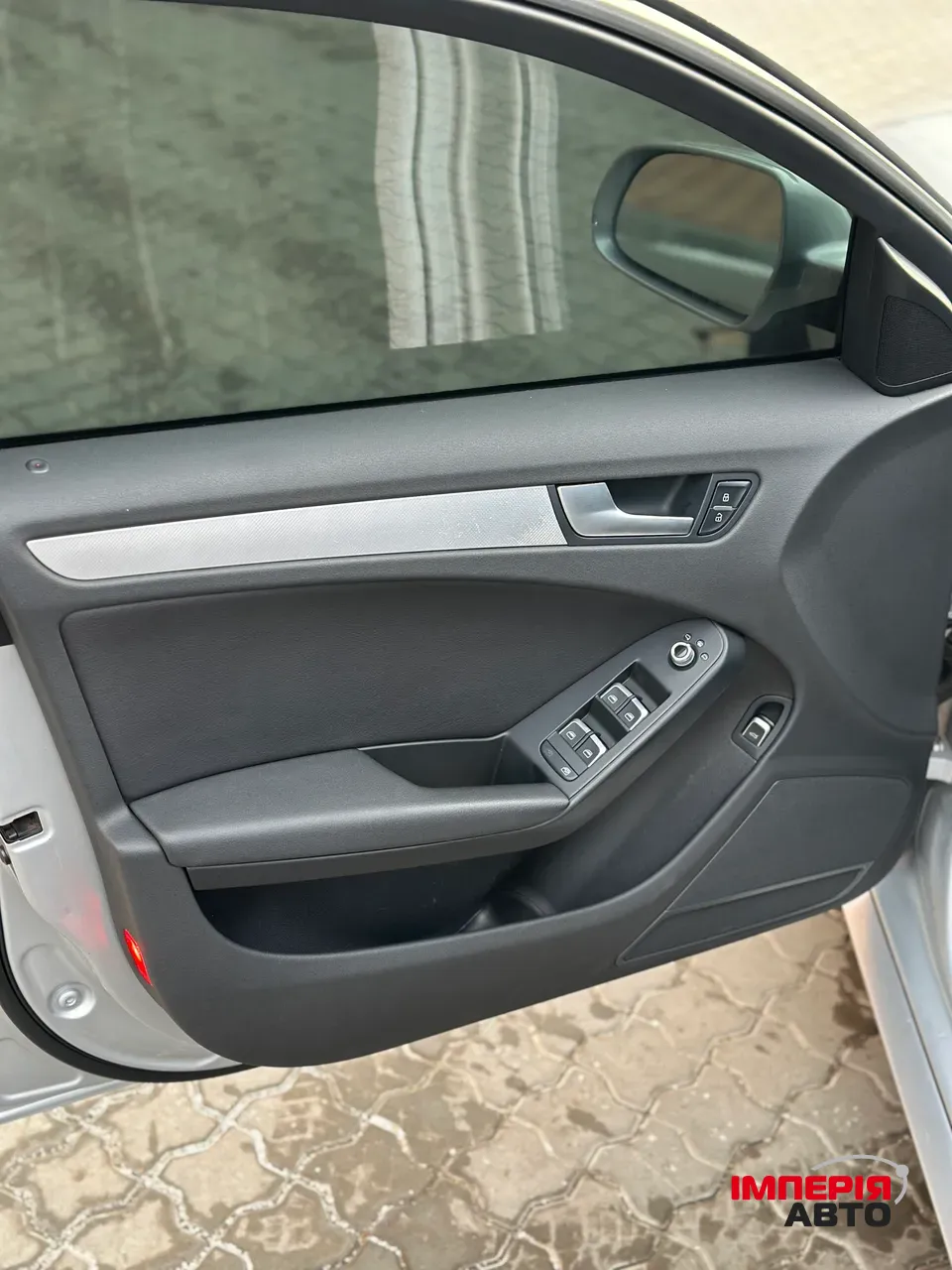 Audi A4 - фото 16