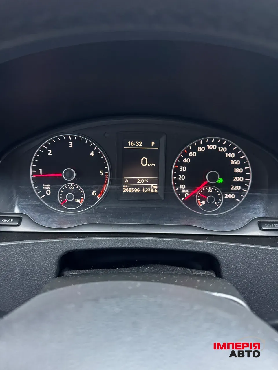 Volkswagen Caravelle - фото 11