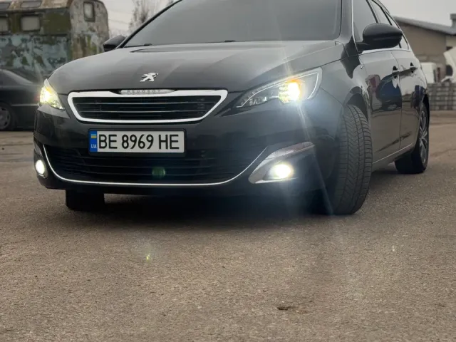 Peugeot 308 - фото 2