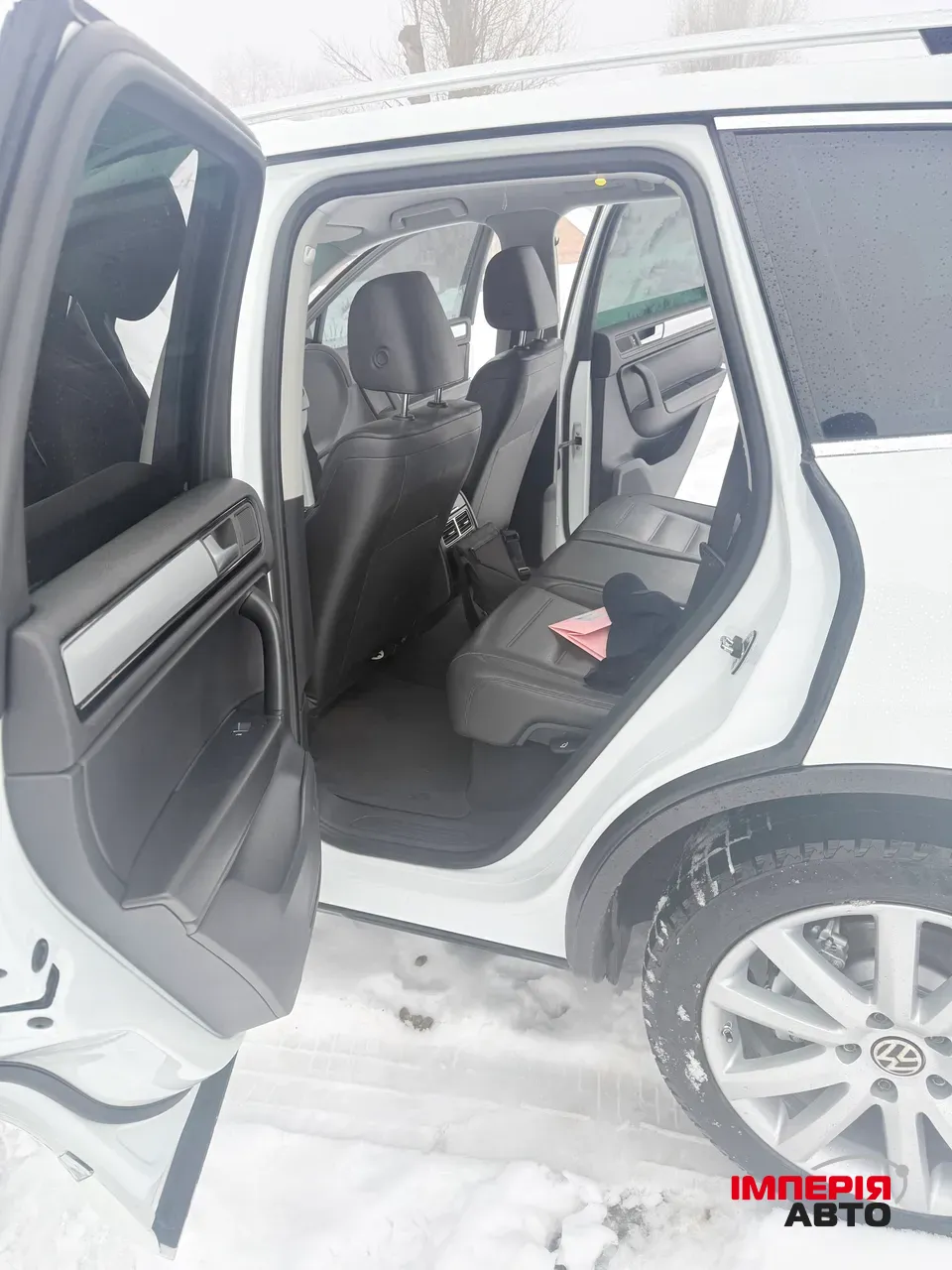 Volkswagen Touareg - фото 13