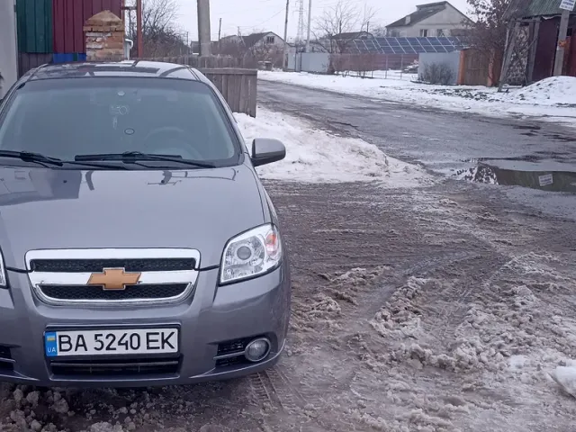 Chevrolet Aveo - фото 1