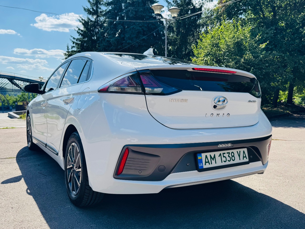 Hyundai IONIQ - фото 21