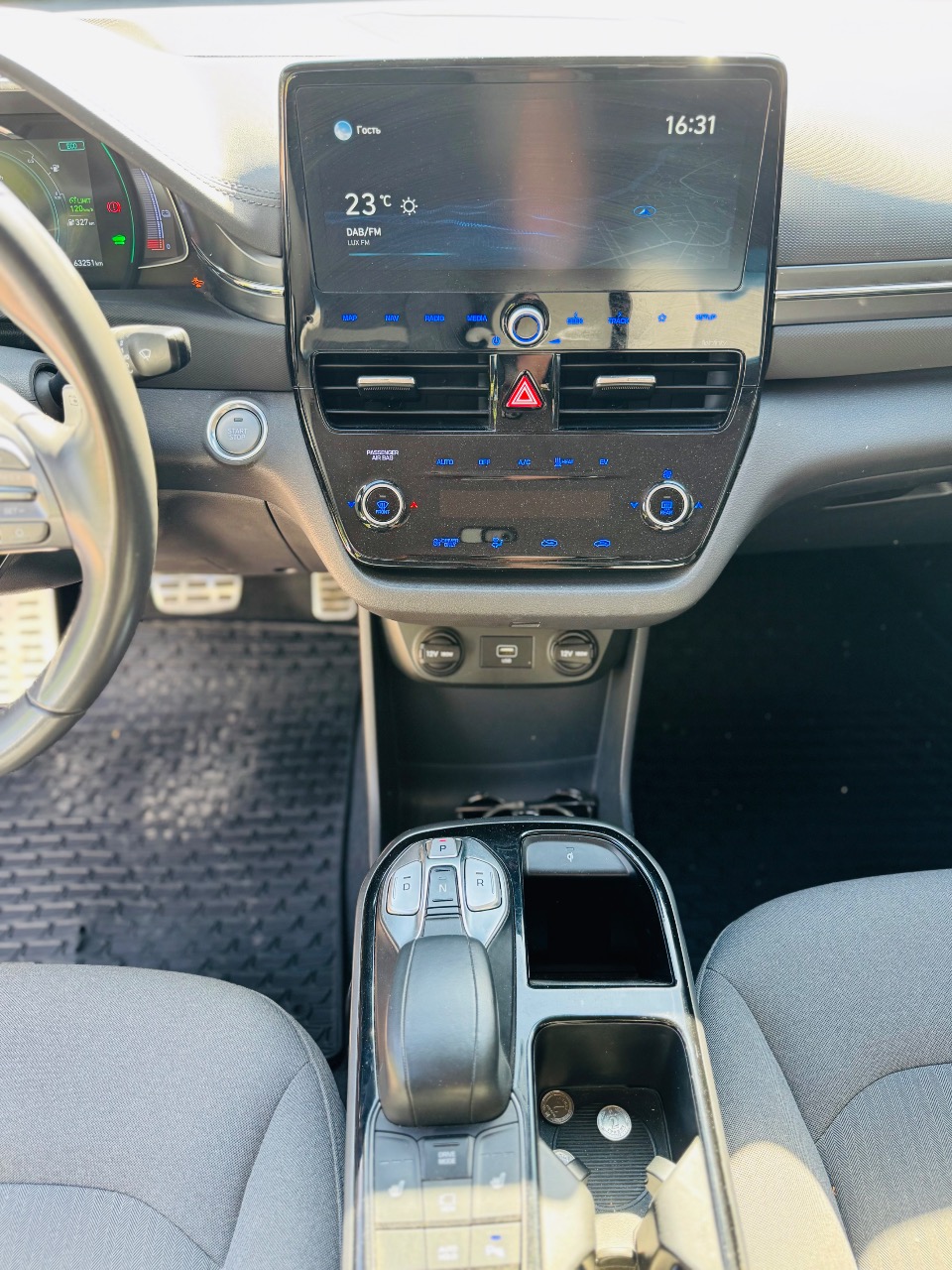 Hyundai IONIQ - фото 6