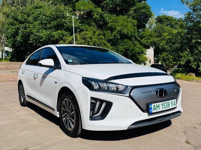Hyundai IONIQ - зображення 1