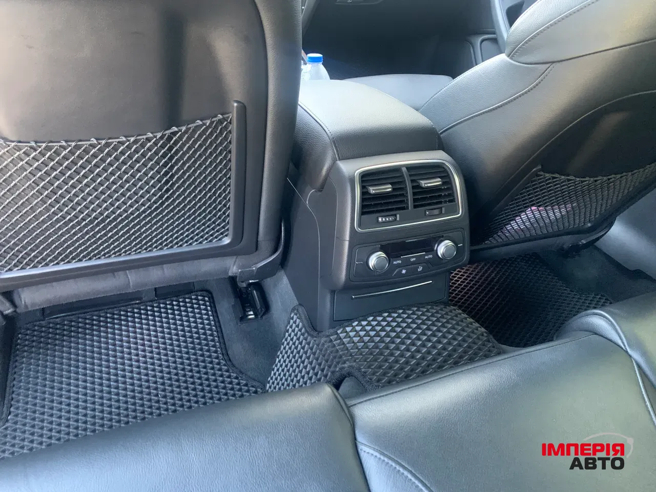 Audi A6 - фото 9