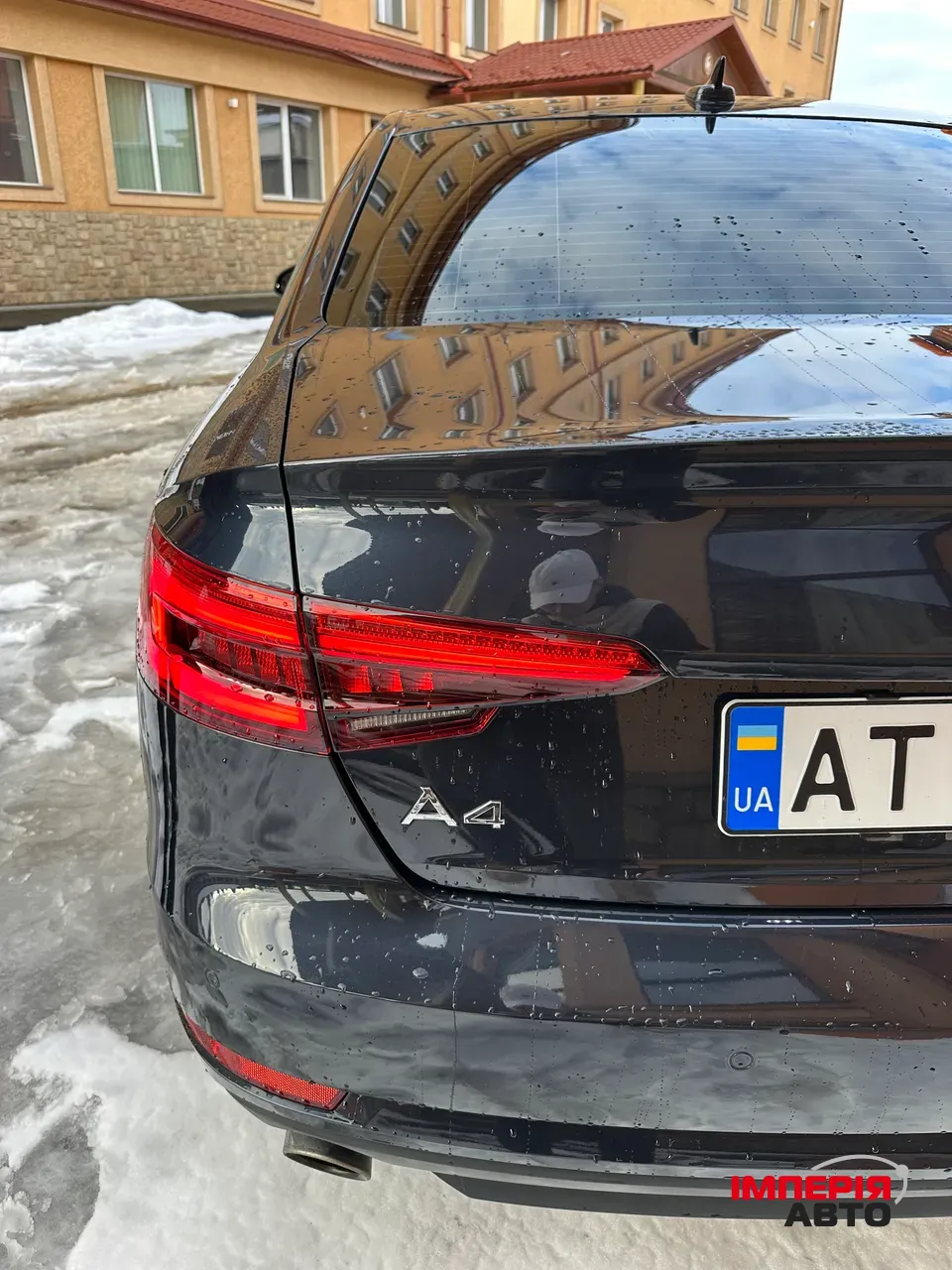 Audi A4 - фото 5