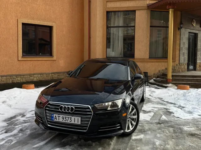 Audi A4 - фото 1