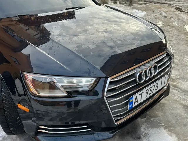 Audi A4 - фото 2