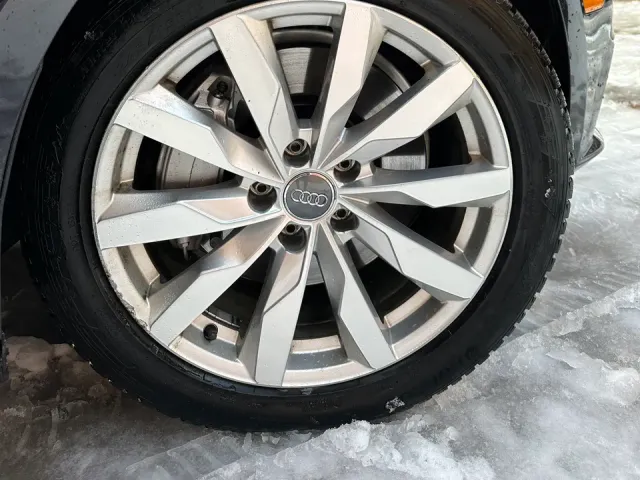 Audi A4 - фото 3