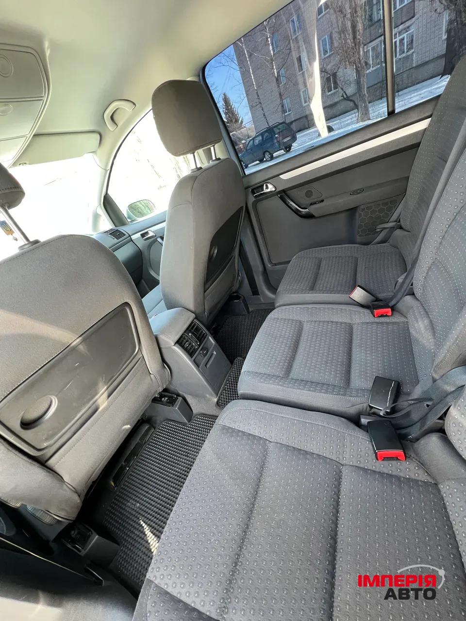 Volkswagen Touran - фото 10