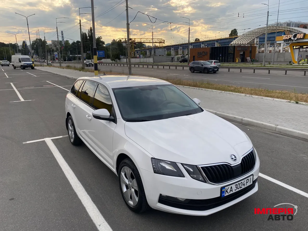Skoda Octavia - фото 3