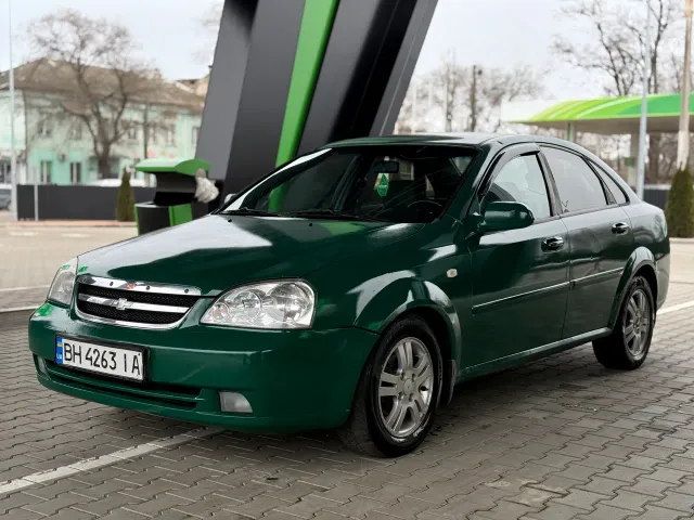 Chevrolet Lacetti - фото 1