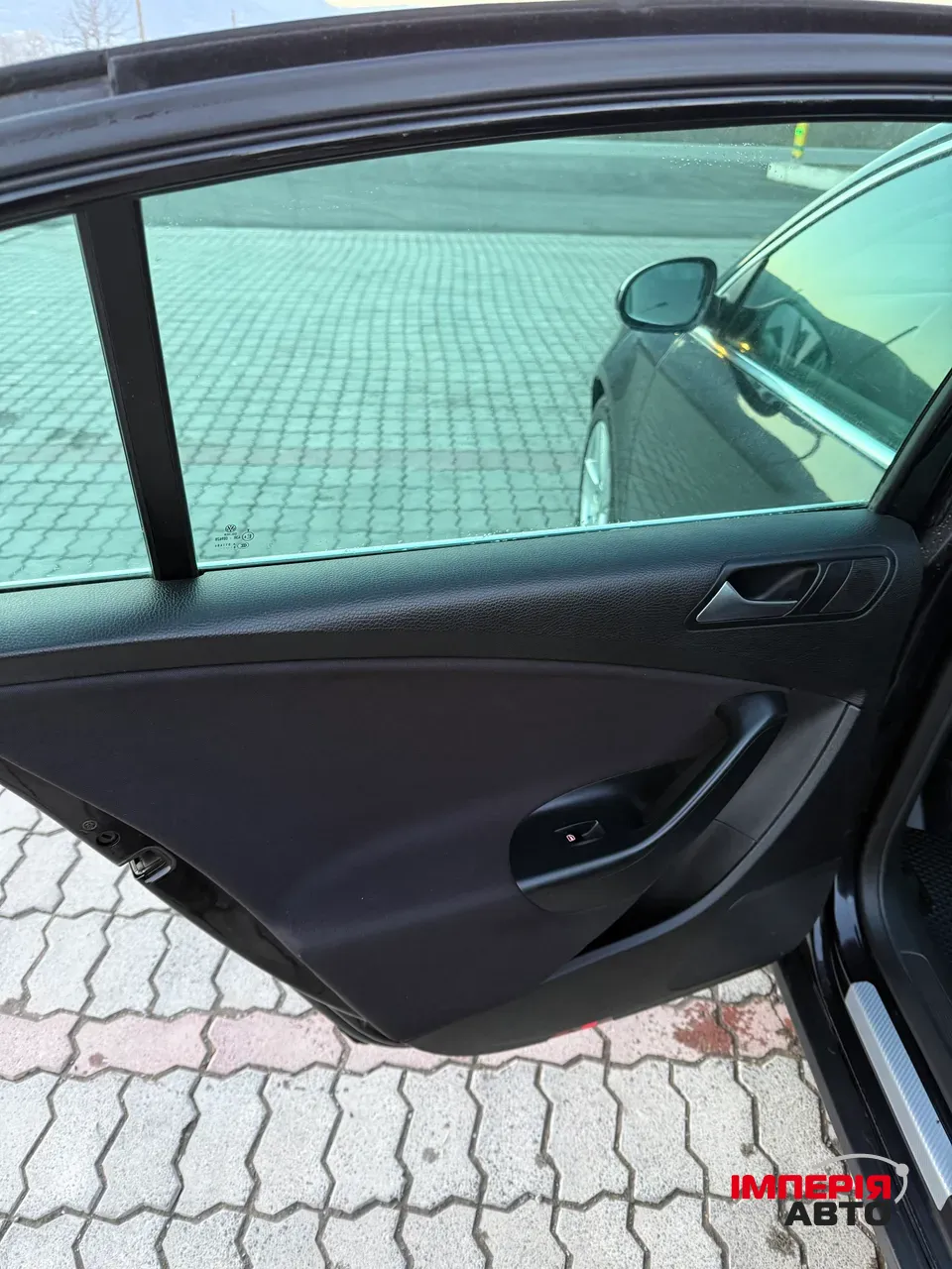 Volkswagen Passat - фото 12