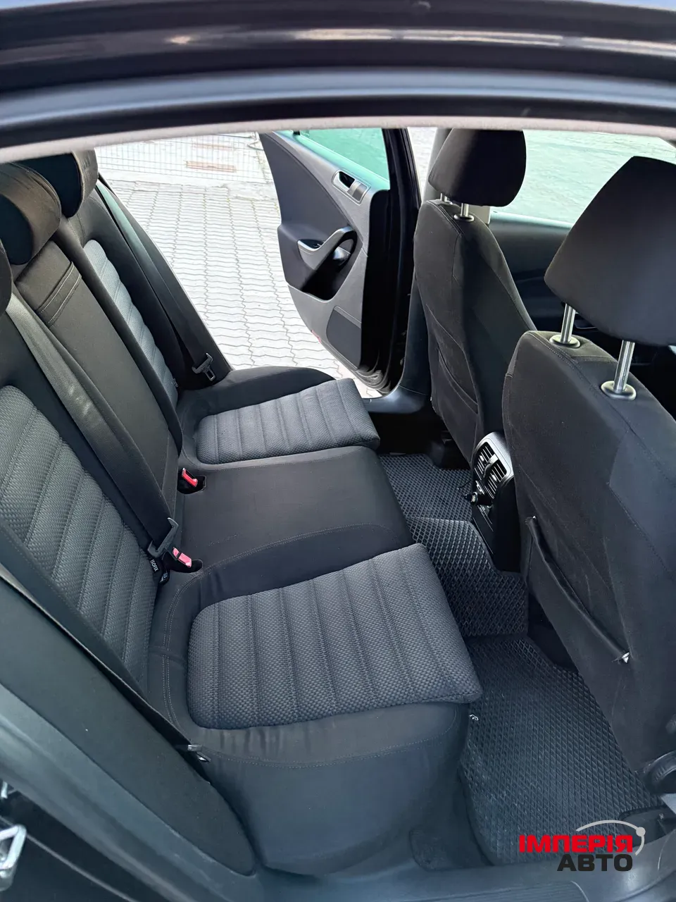 Volkswagen Passat - фото 15