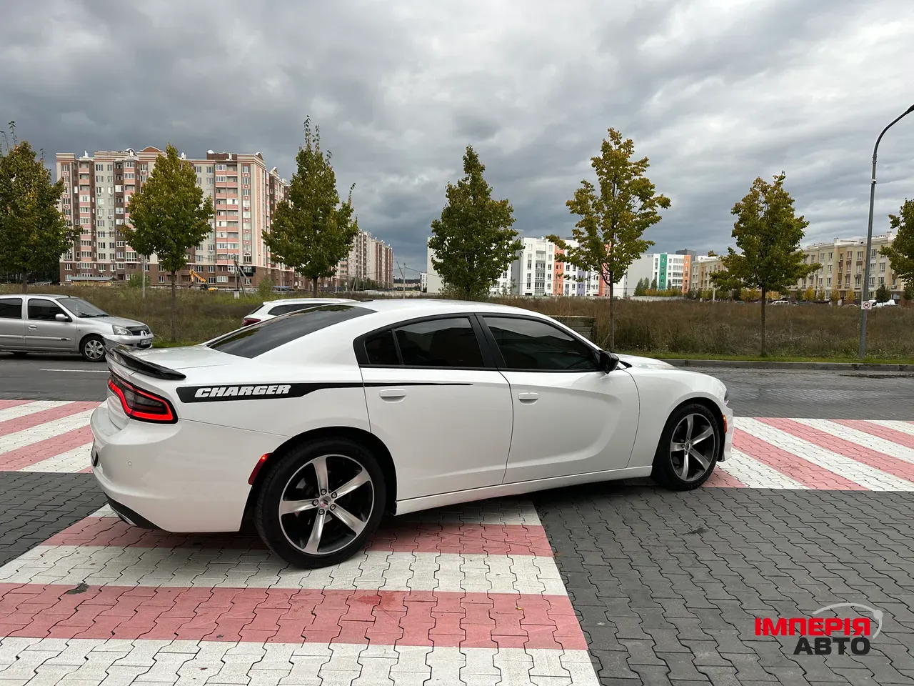 Dodge Charger - фото 9