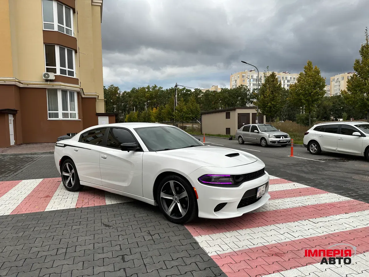 Dodge Charger - фото 11