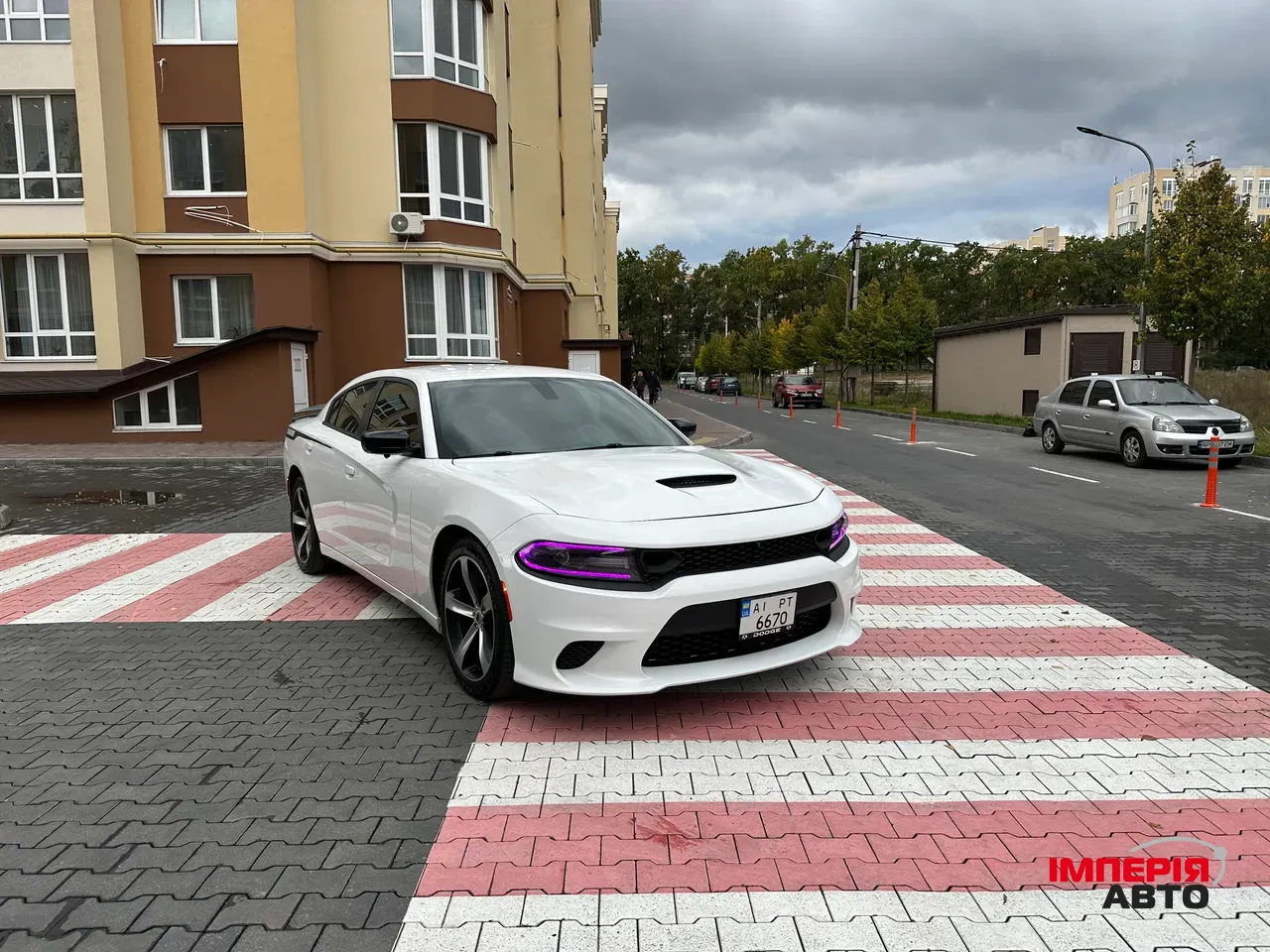 Dodge Charger - фото 12