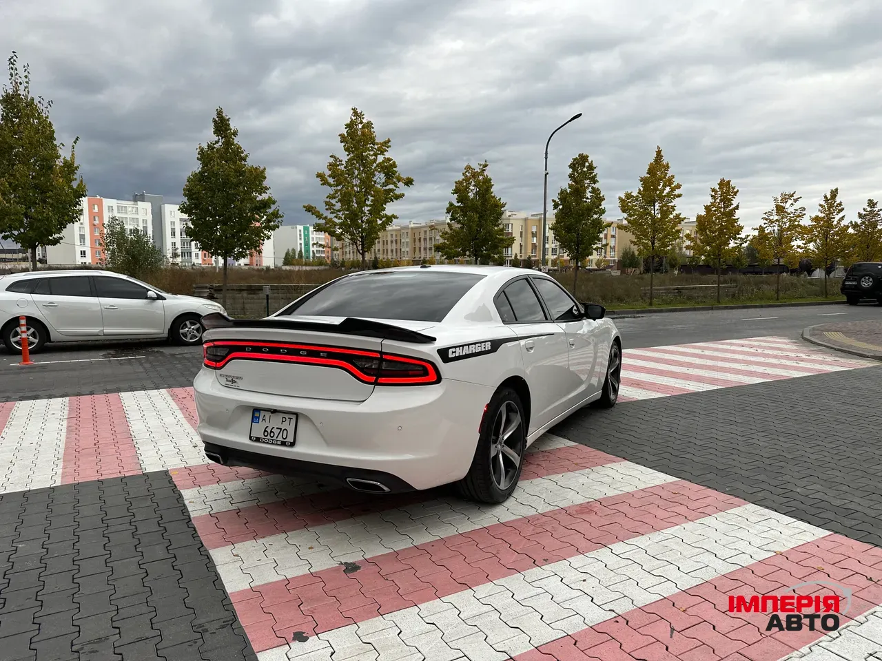 Dodge Charger - фото 7