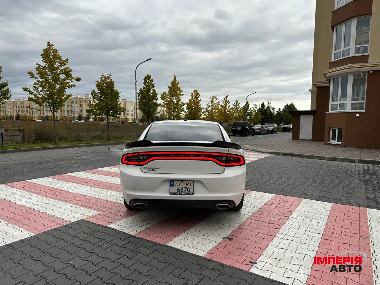 Dodge Charger - фото 6