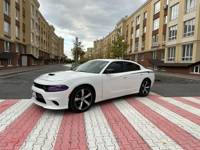 Dodge Charger - фото 2