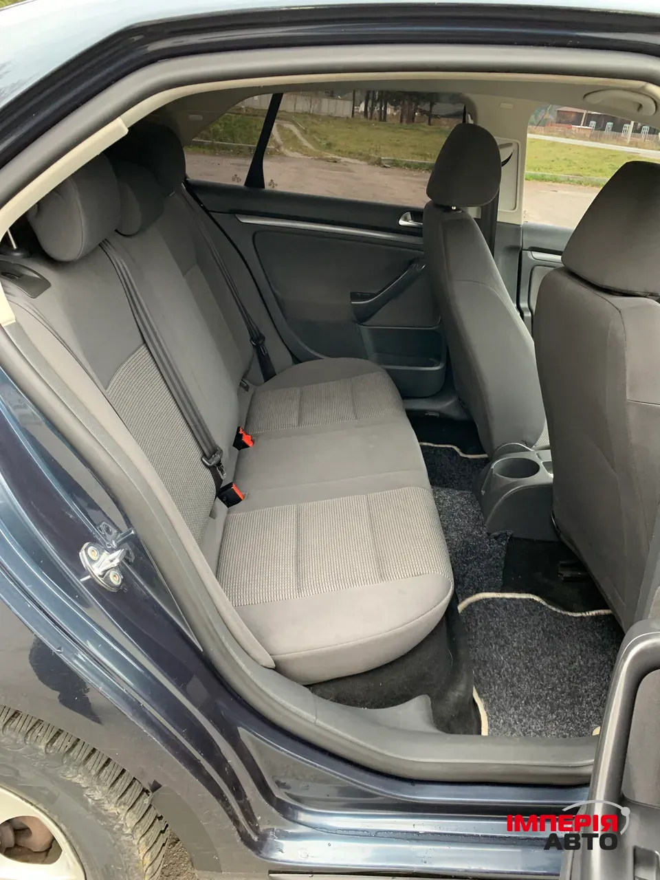 Volkswagen Jetta - фото 17