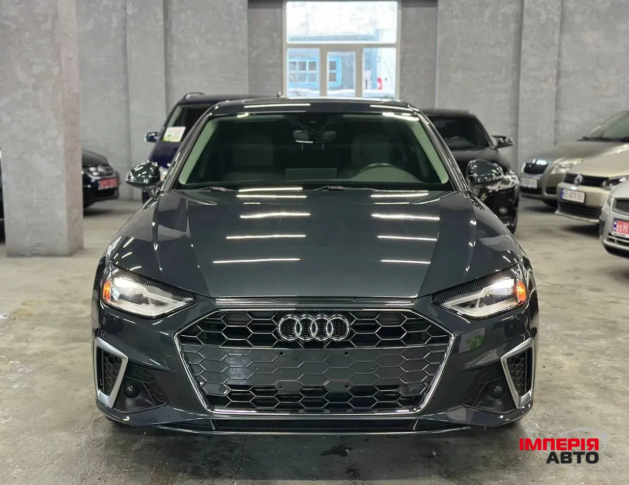 Audi A4 - фото 1