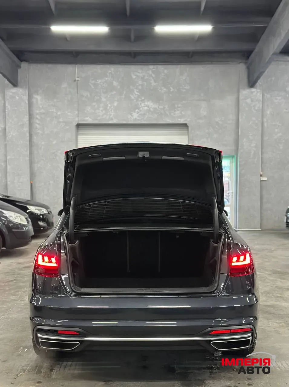 Audi A4 - фото 25