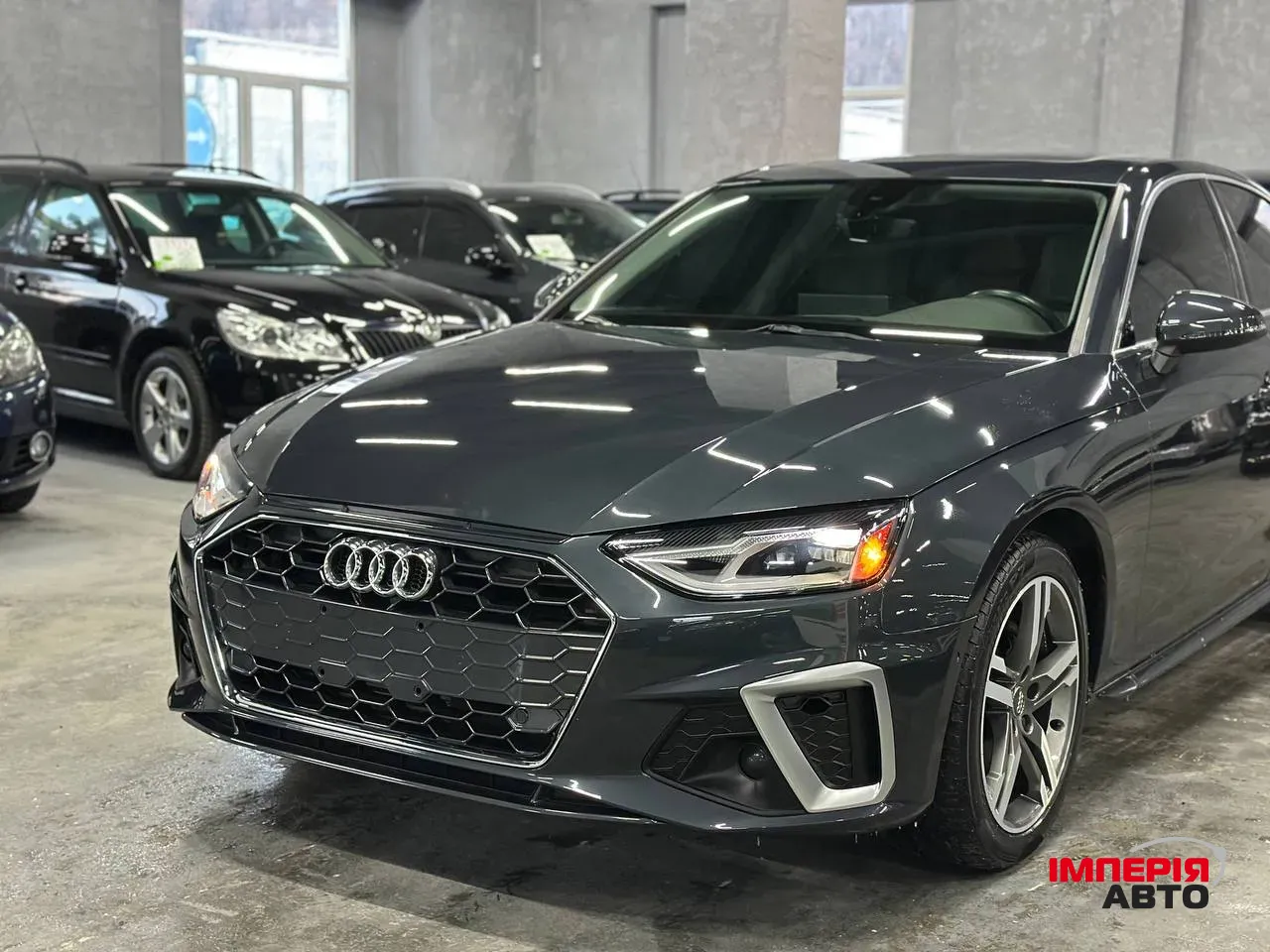 Audi A4 - фото 28