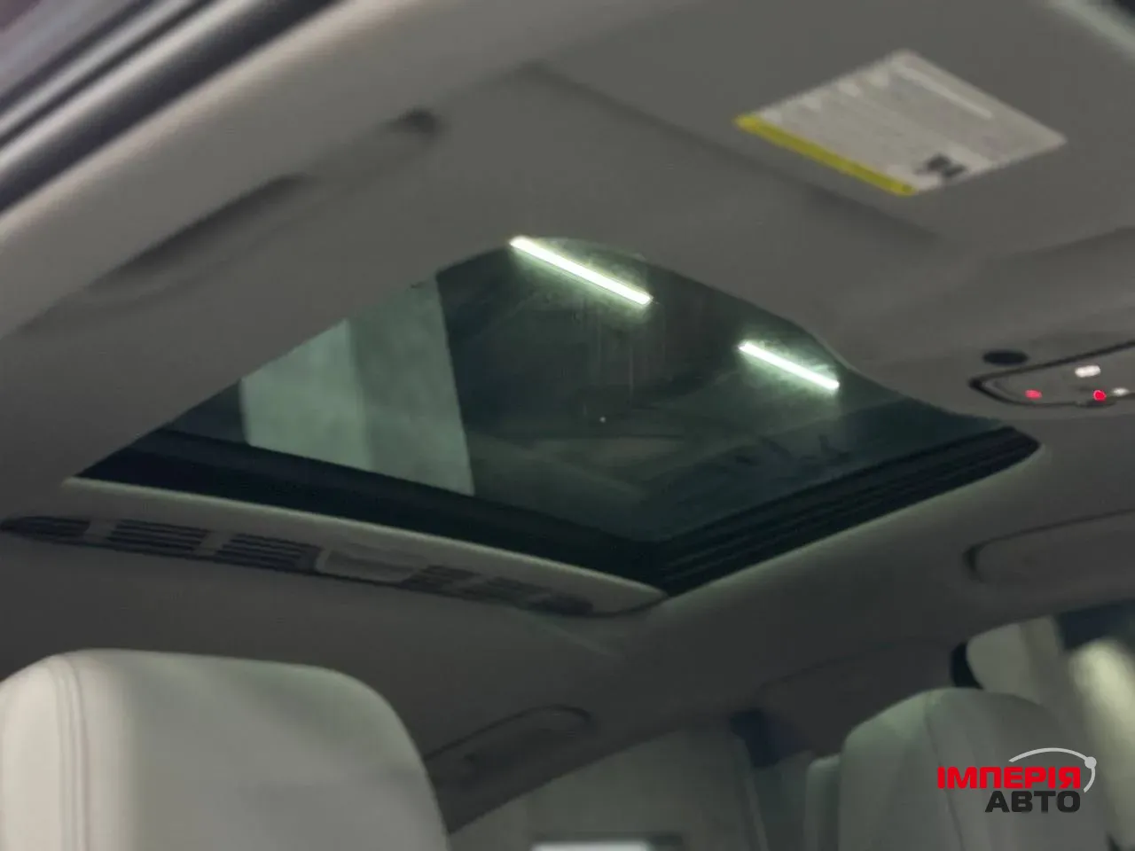 Audi A4 - фото 21