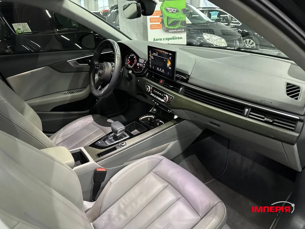 Audi A4 - фото 23