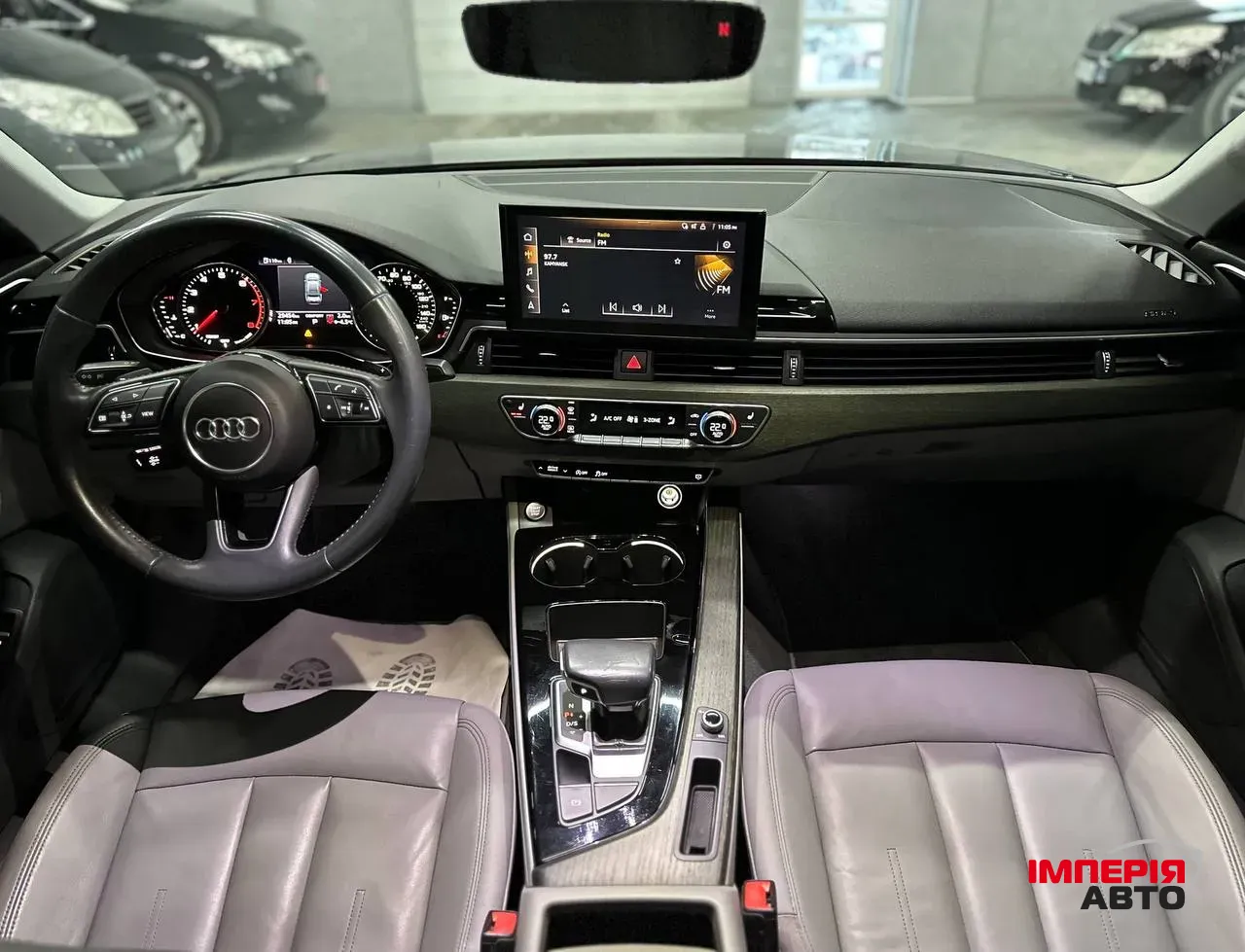 Audi A4 - фото 26