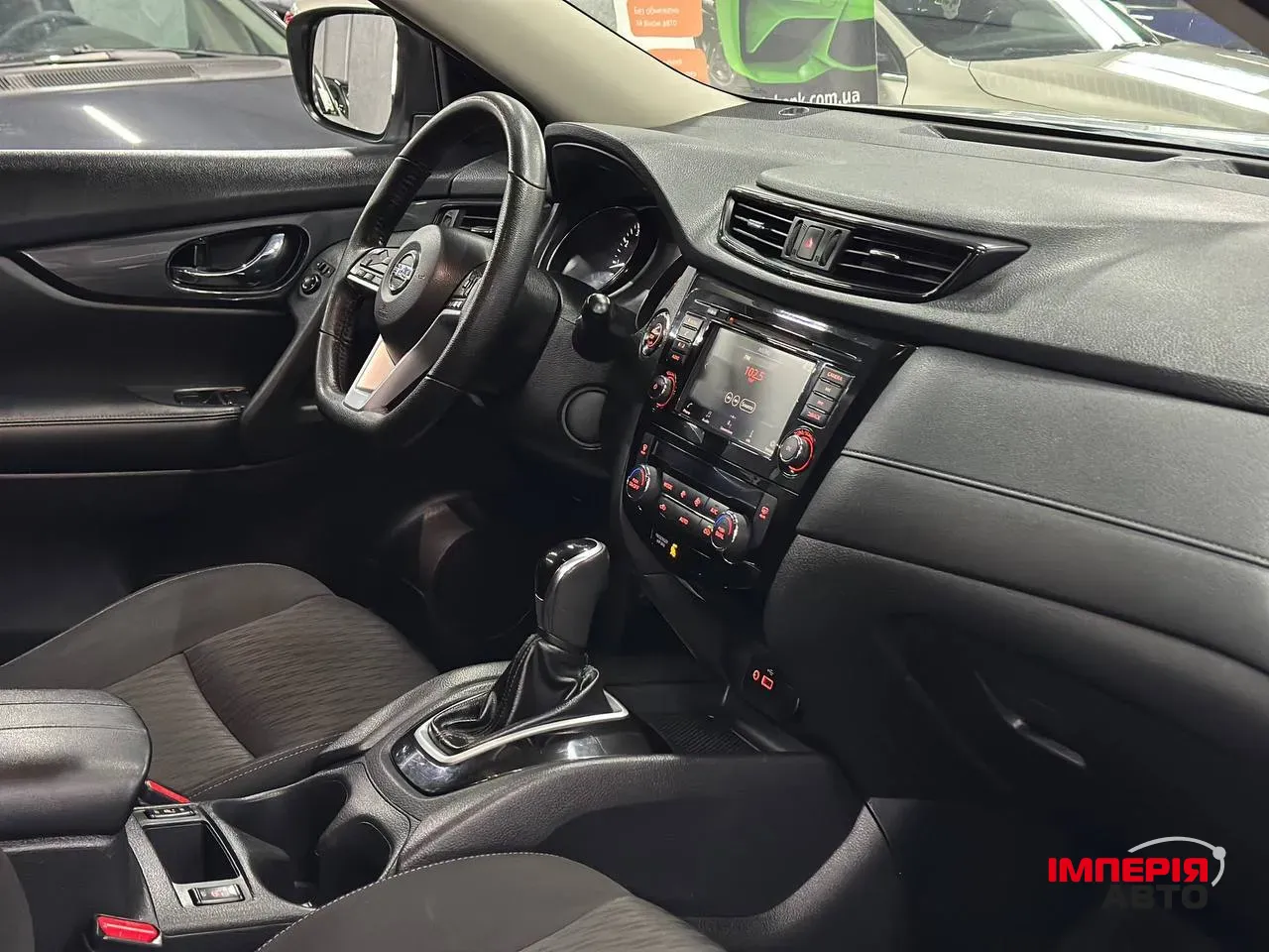 Nissan Rogue - фото 19