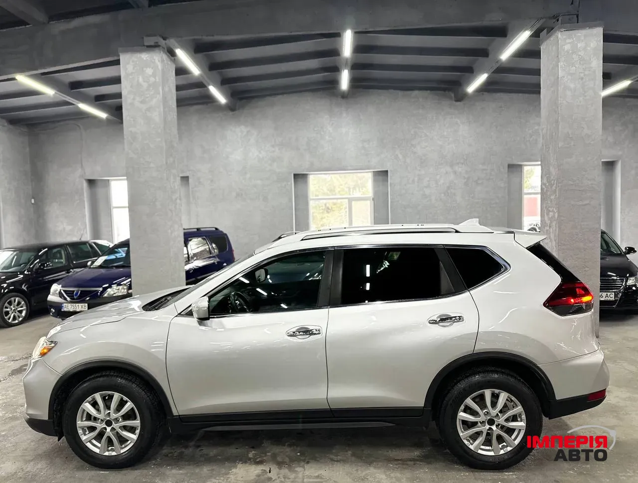 Nissan Rogue - фото 4