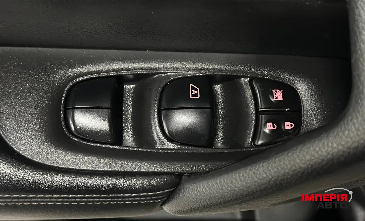 Nissan Rogue - фото 15