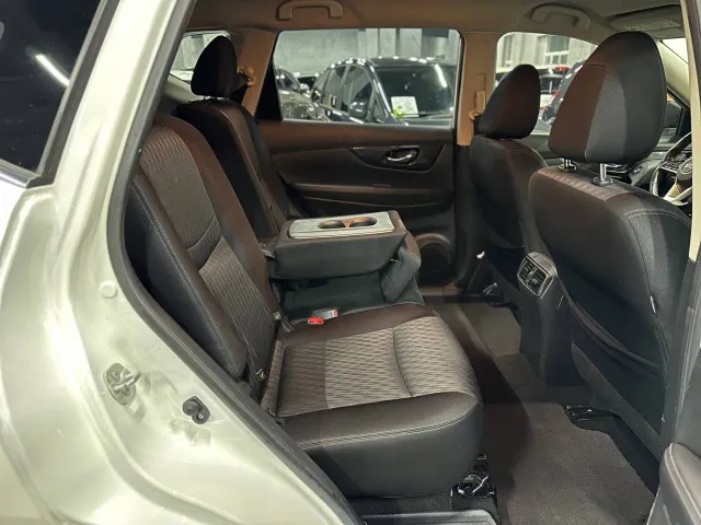 Nissan Rogue - фото 4