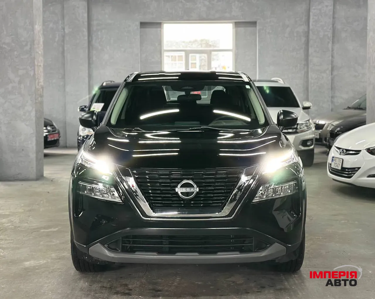 Nissan Rogue - фото 1