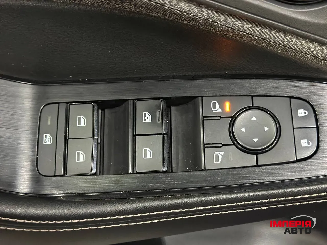 Nissan Rogue - фото 12