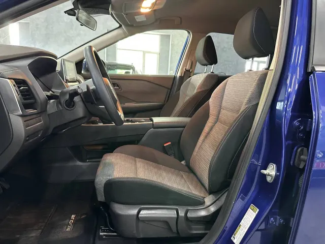 Nissan Rogue - фото 3