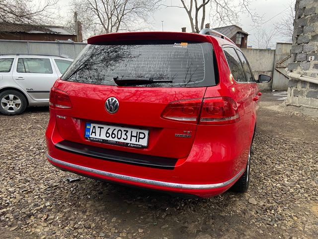 Volkswagen Passat - фото 2