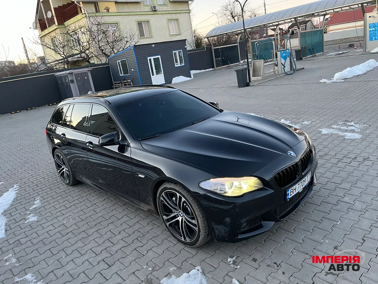 BMW 5 серії - фото 1