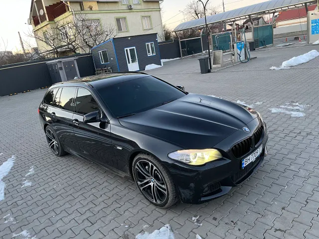 BMW 5 серії - фото 1