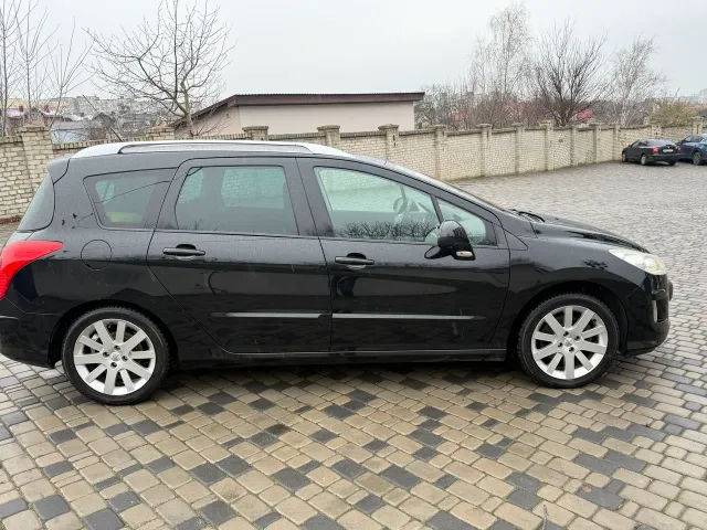 Peugeot 308 - фото 4