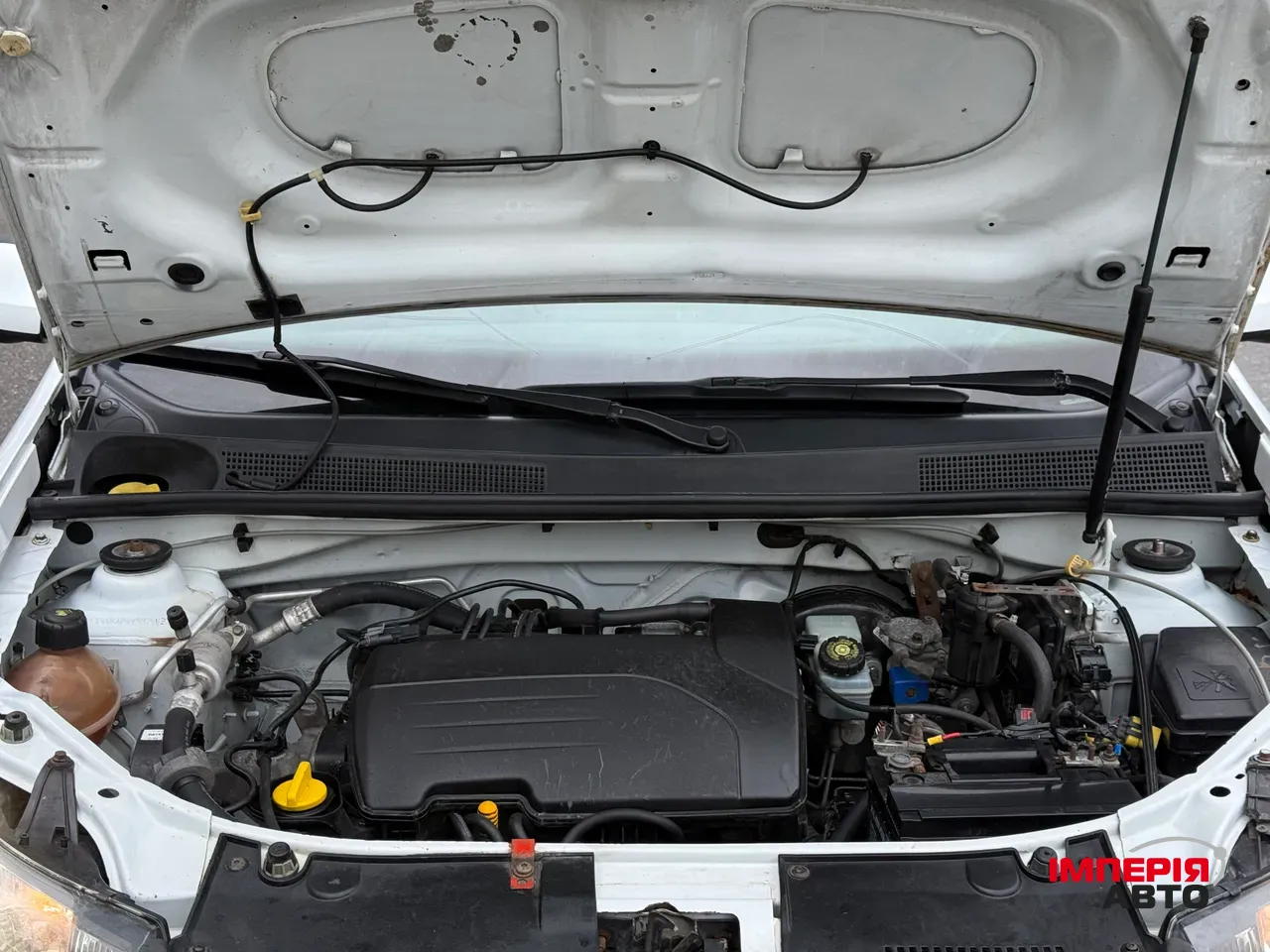 Renault Logan - фото 11