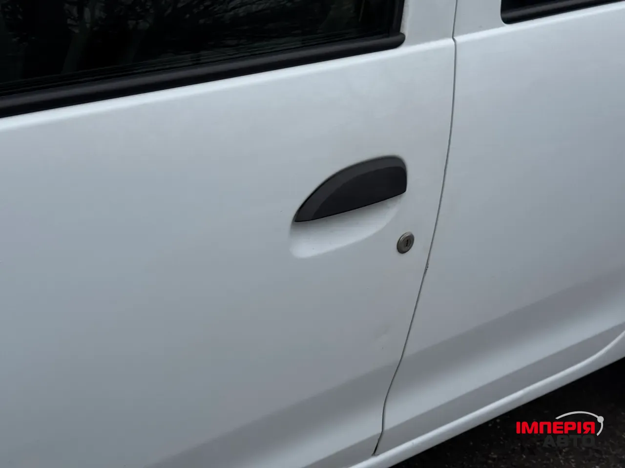 Renault Logan - фото 18